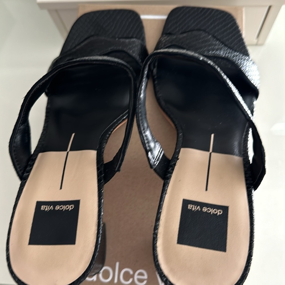 🥳HP🥳🔥Dolce Vita Onyx Embossed Leather Heels🔥 - Picture 7 of 7